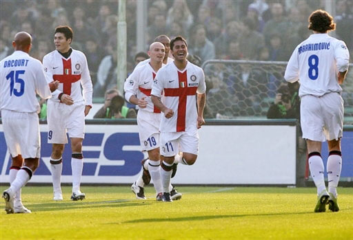 亚冠二积分榜：国安拿到3分上升至第三，麦克阿瑟升至榜首（亚冠积分榜更新：国安全取3分升至第三，麦克阿瑟登顶榜首）