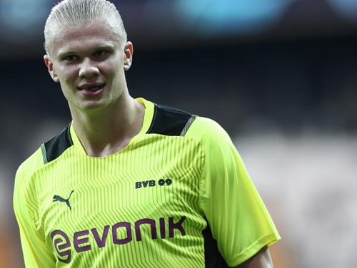 意甲知名评论员：迈尼昂不是耍脾气不续约，他只想看到米兰管理层的诚意！（意甲名嘴：迈尼昂并非赌气拒续约，只盼米兰管理层展现诚意）