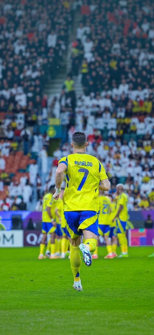 黄蜂主帅：我们没一个人能单防哈登，他真的是用各种方式得分