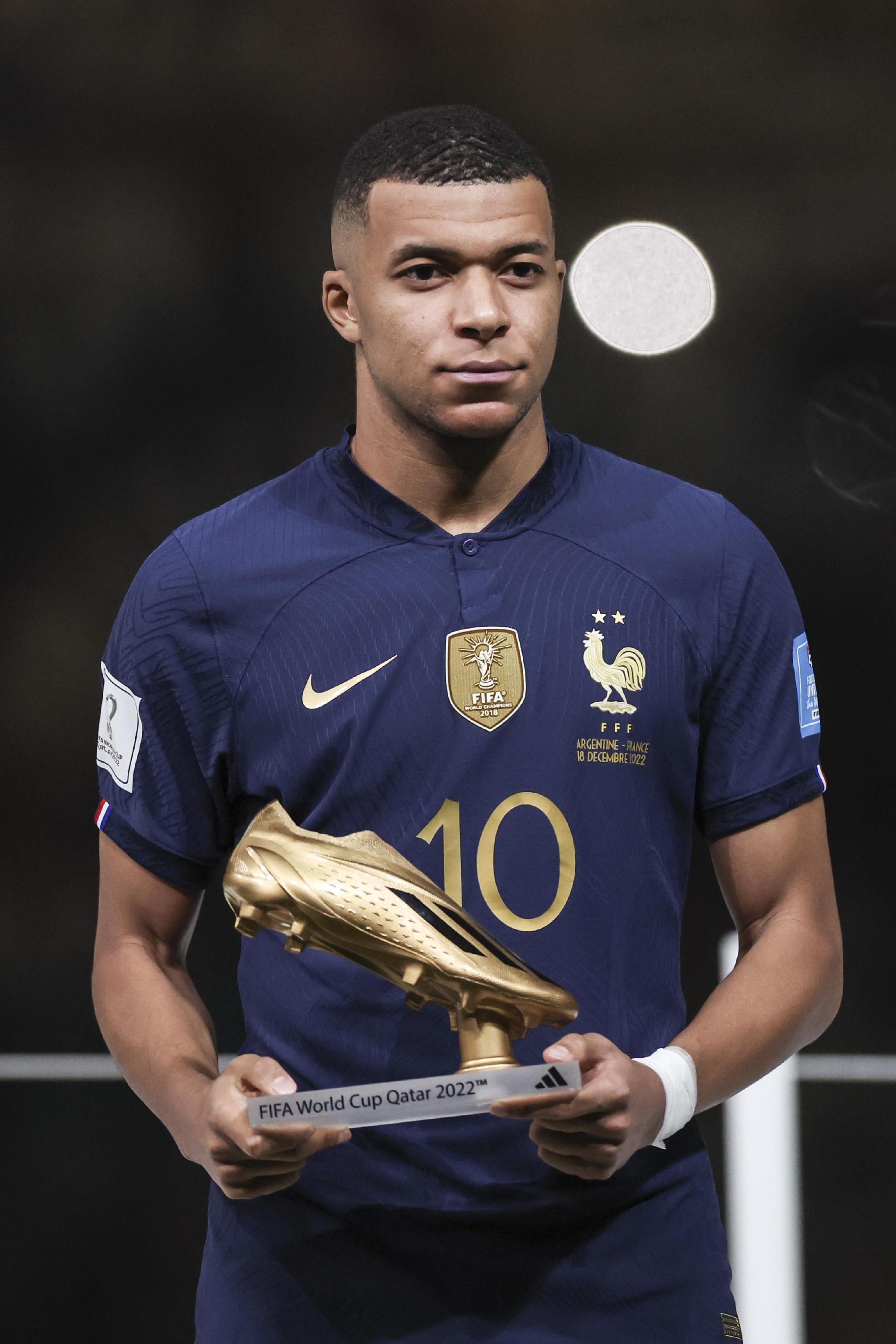 足球欧洲杯再次确认扩军，球队数量达32支（欧洲杯扩军尘埃落定，参赛球队增至32支）